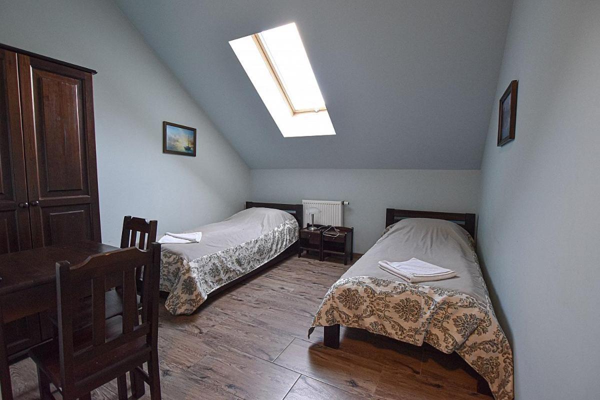 Osrodek Bialy Lew Bed and Breakfast Wojciechow  Eksteriør billede