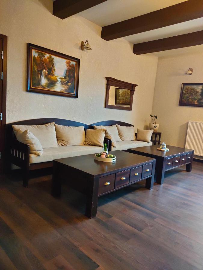 Osrodek Bialy Lew Bed and Breakfast Wojciechow  Eksteriør billede