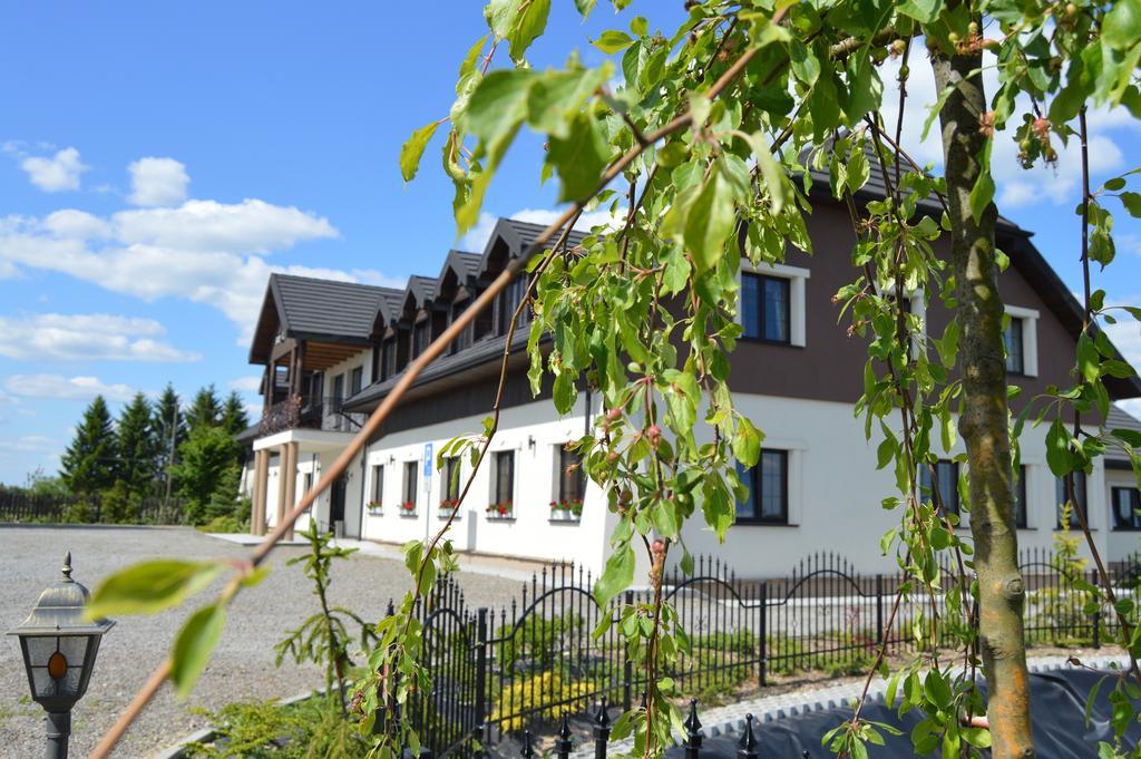 Osrodek Bialy Lew Bed and Breakfast Wojciechow  Eksteriør billede