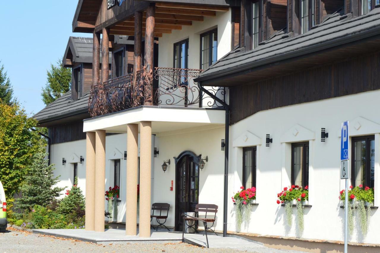 Osrodek Bialy Lew Bed and Breakfast Wojciechow  Eksteriør billede